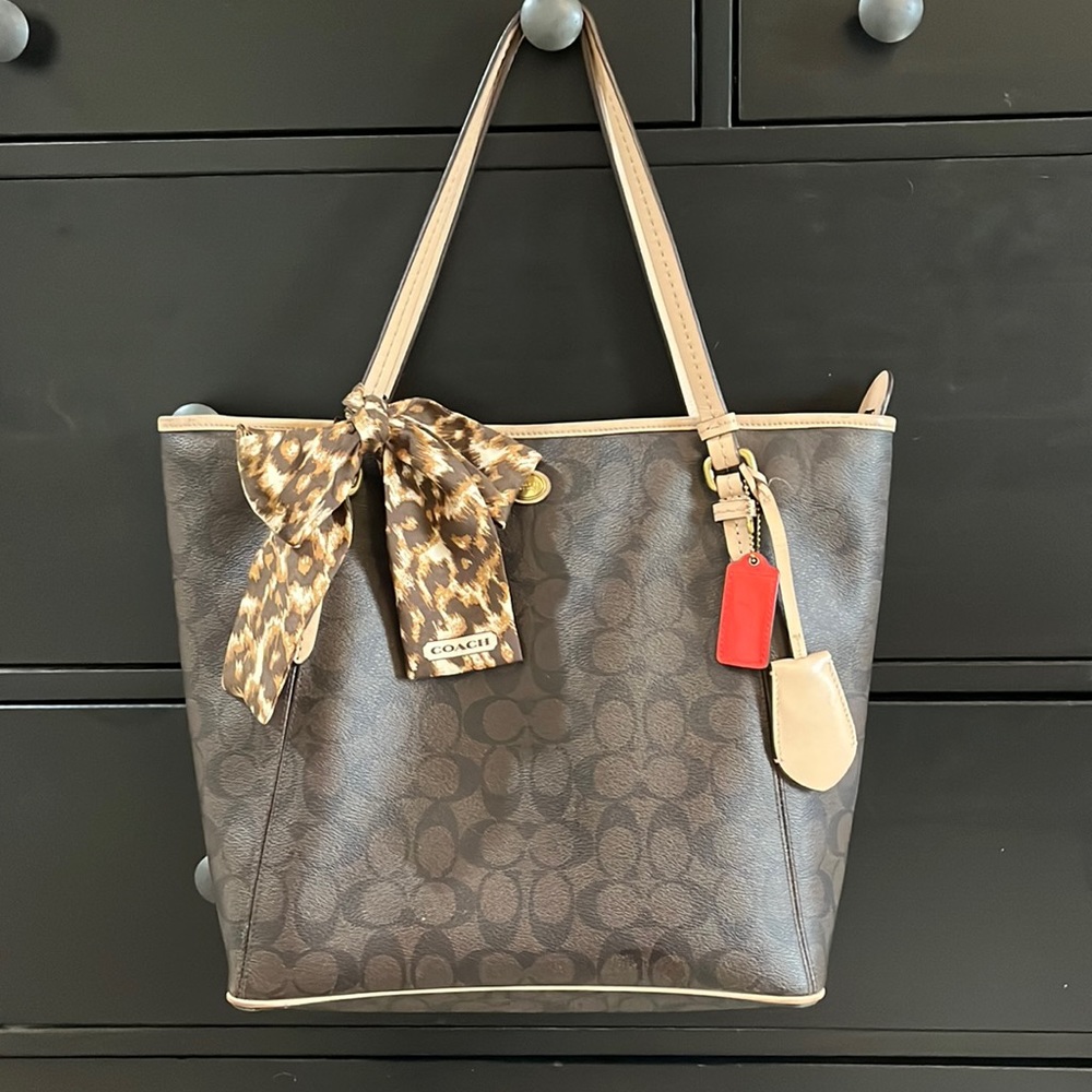 Coach tote purse with cheetah coach scarf